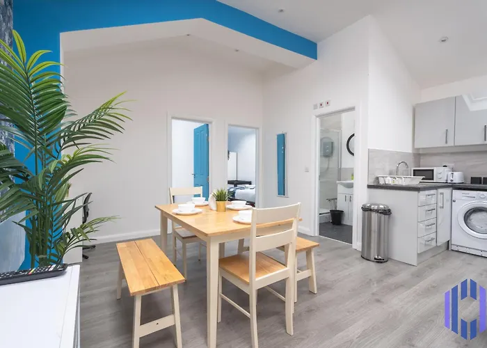 Santorini Blues By Cefas - Free Parking - Bungalow - Near Airport