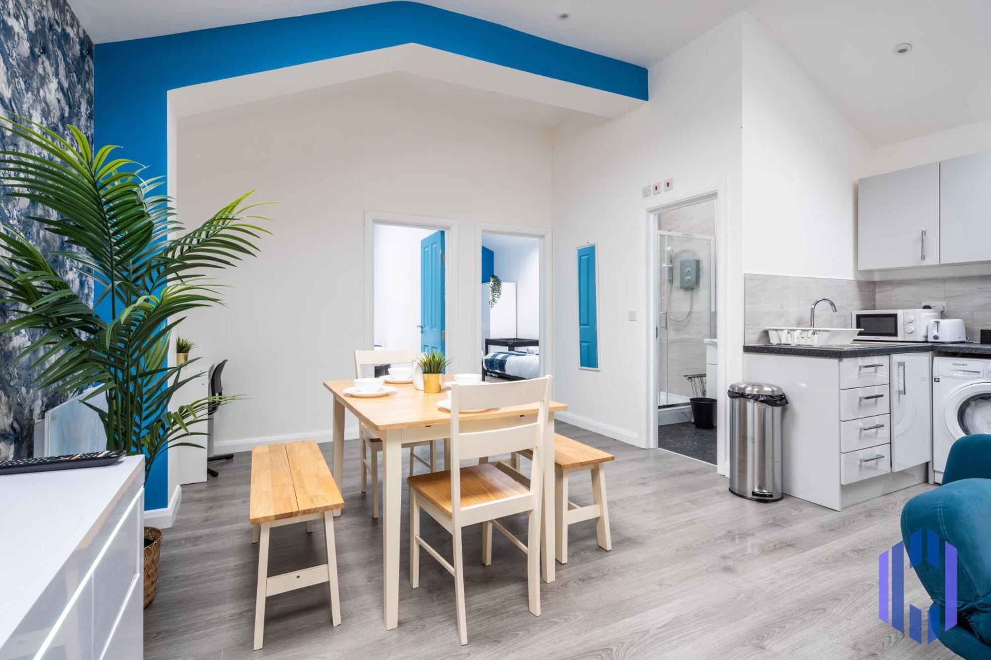 Holiday home Santorini Blues By Cefas - Free Parking - - Near Airport