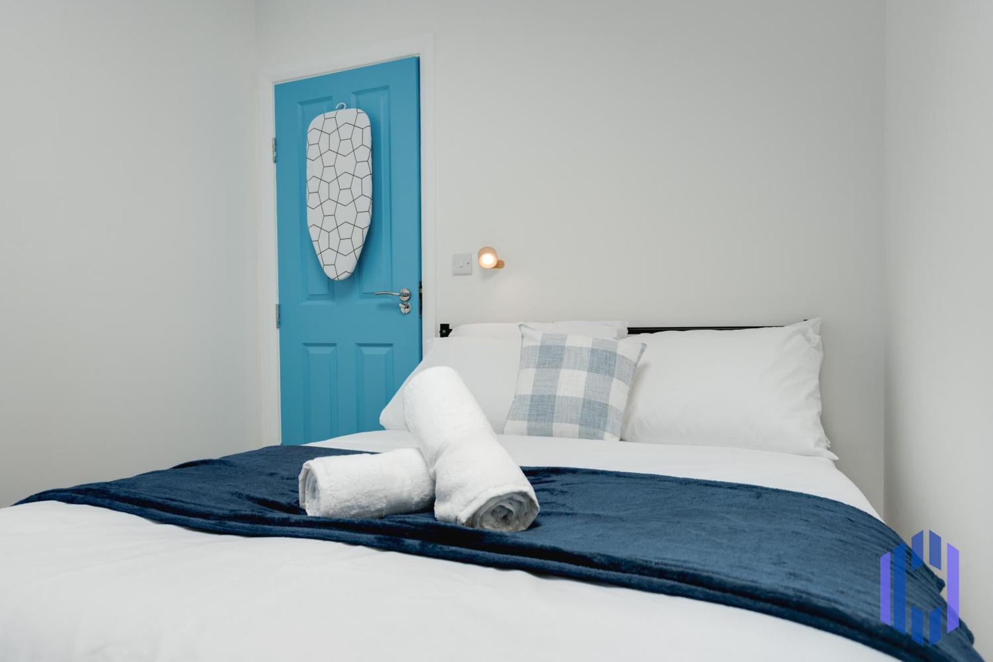 Holiday home Santorini Blues By Cefas - Free Parking - - Near Airport *